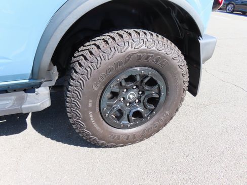 Used 2022 Ford Bronco Wildtrak image 13