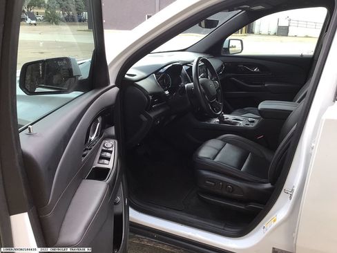 Used 2022 Chevrolet Traverse RS FWD image 8