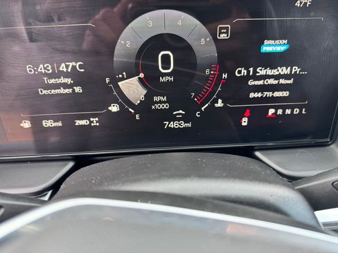 Used 2025 GMC Terrain Elevation image 37