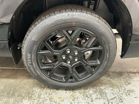 New 2026 Ford Maverick Lobo AWD/4WD image 11
