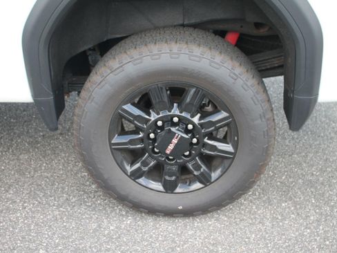 Used 2024 GMC Sierra 2500 AT4 AWD/4WD image 35