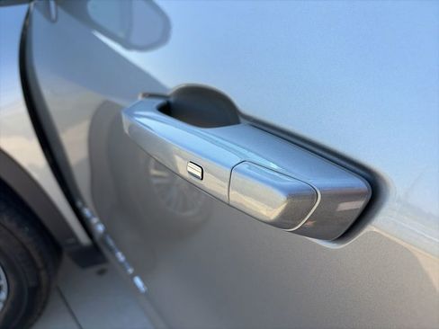 Certified 2024 Chevrolet Traverse LT image 50