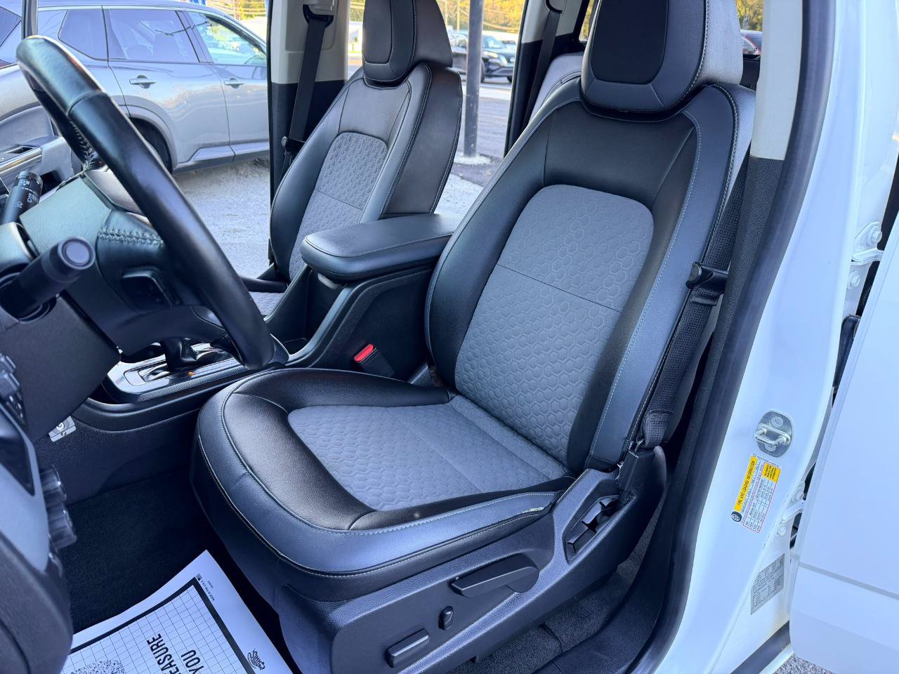 Used 2018 Chevrolet Colorado Z71 AWD/4WD image 13