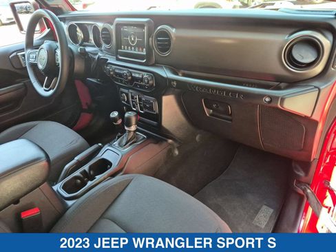 Used 2023 Jeep Wrangler Unlimited Sport AWD/4WD image 23