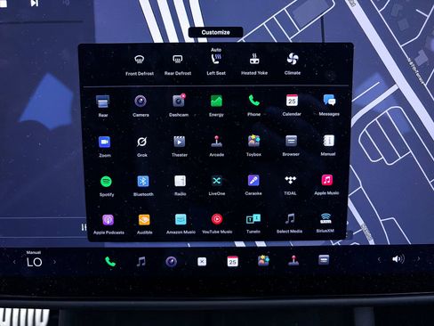 Used 2022 Tesla Model S image 29