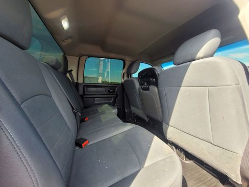 Used 2017 RAM 2500 Tradesman w/ Chrome Appearance Group AWD/4WD image 24