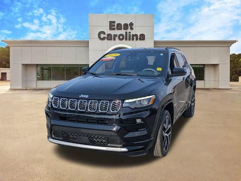 Used 2025 Jeep Compass Limited w/ Elite Group AWD/4WD image 7