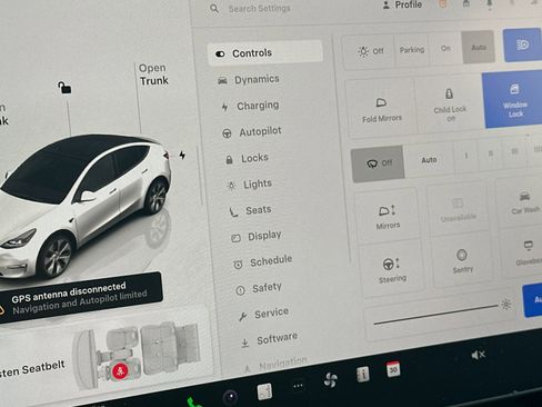 Used 2024 Tesla Model Y Long Range image 22