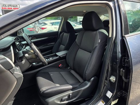 Used 2016 Nissan Maxima 3.5 S image 9