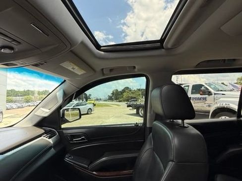 Used 2017 GMC Yukon SLT w/ Open Road Package RWD image 18