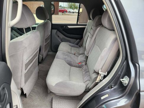 Used 2005 Toyota 4Runner SR5 AWD/4WD image 13