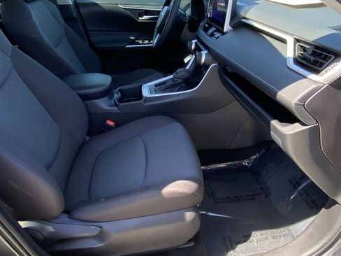 Certified 2025 Toyota RAV4 XLE w/ Convenience Package image 9