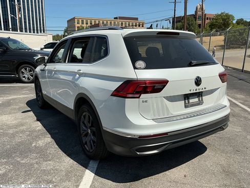 Used 2023 Volkswagen Tiguan SE FWD image 5