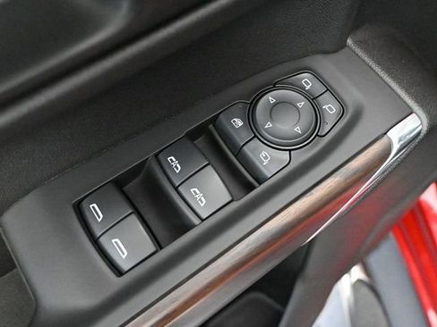 Used 2021 GMC Sierra 1500 SLT image 22