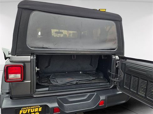 Used 2020 Jeep Wrangler Rubicon image 6