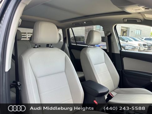 Used 2019 Volkswagen Tiguan SE w/ Panoramic Sunroof Package AWD/4WD image 18