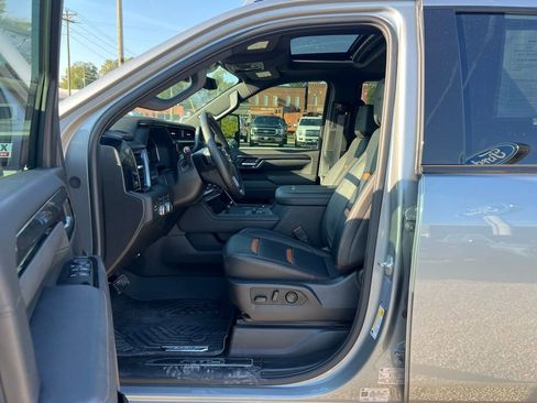 Used 2025 GMC Sierra 3500 AT4 w/ AT4 Premium Plus Package image 14