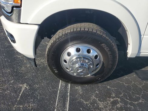 Used 2022 RAM 3500 Limited image 17