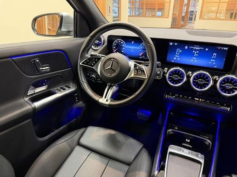 Used 2025 Mercedes-Benz GLA 250 image 9