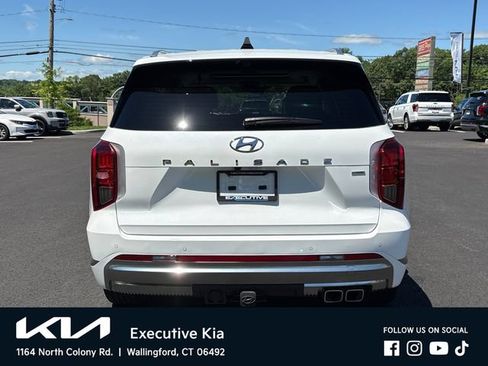 Used 2025 Hyundai Palisade Calligraphy AWD/4WD image 3