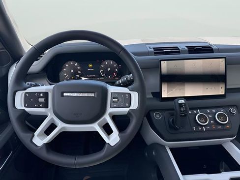 New 2025 Land Rover Defender 110 S image 13