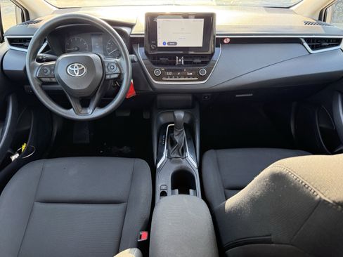 Used 2024 Toyota Corolla LE image 12