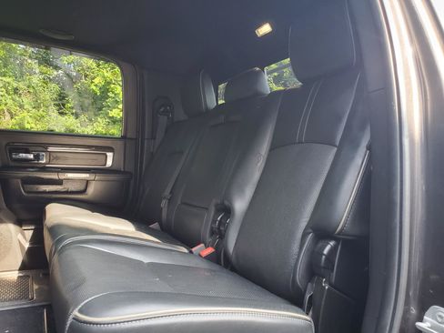 Used 2017 RAM 3500 Laramie Longhorn AWD/4WD image 44