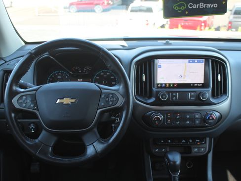 Used 2022 Chevrolet Colorado Z71 AWD/4WD image 15