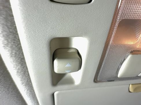 Used 2002 Lexus LS 430 image 43