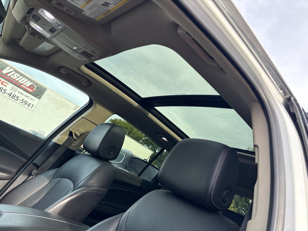 Used 2017 Buick Envision Essence AWD/4WD image 16