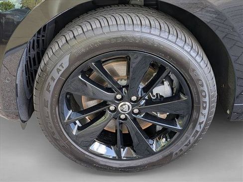 Used 2026 Jaguar F-PACE R-Dynamic S AWD/4WD image 9