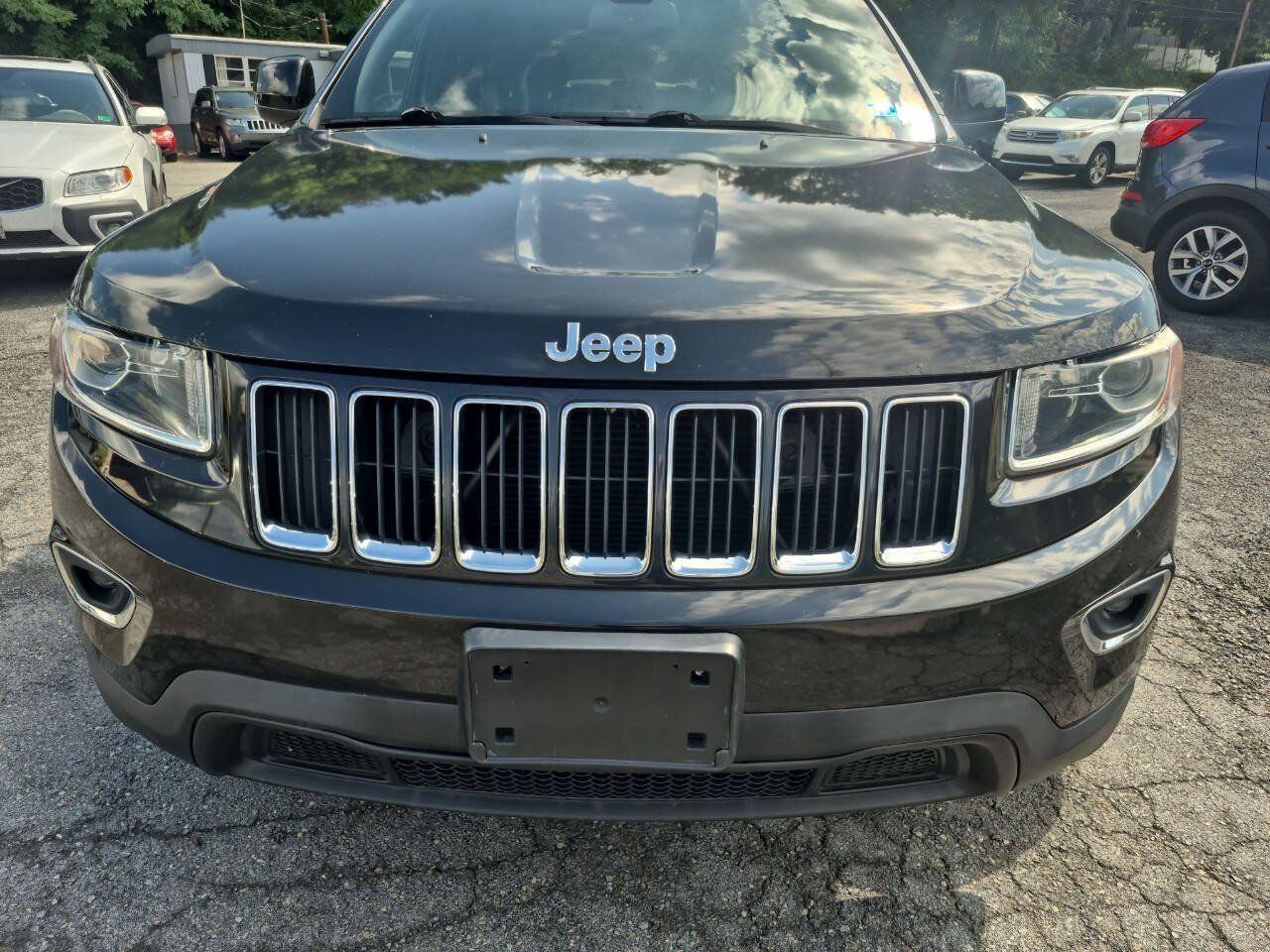 Used 2014 Jeep Grand Cherokee Laredo w/ Quick Order Package 23E AWD/4WD image 1