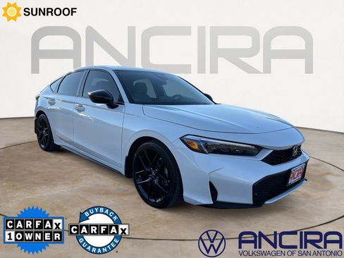 Used 2025 Honda Civic Sport image 1