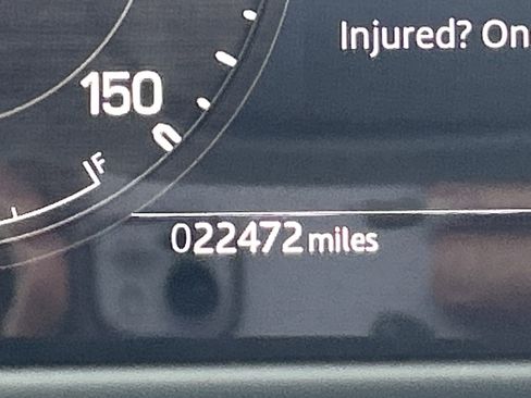 Used 2024 Land Rover Defender 130 S image 21