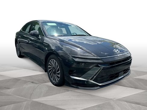 New 2025 Hyundai Sonata SEL FWD image 2