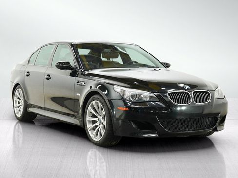 Used 2008 BMW M5 RWD image 7