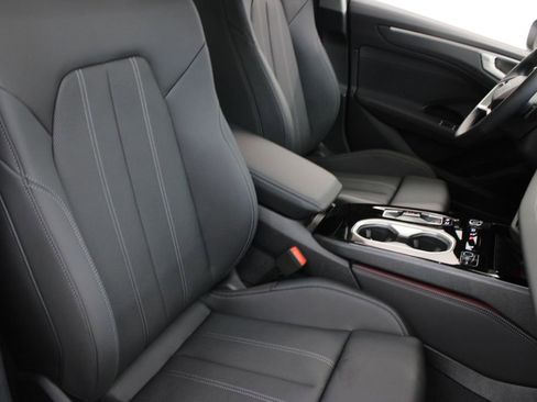 New 2026 Audi A6 Premium Plus AWD/4WD image 24