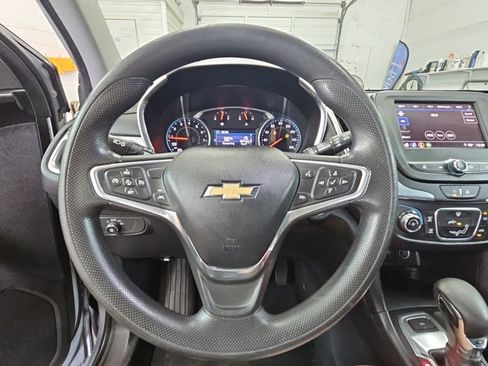 Used 2022 Chevrolet Equinox LT AWD/4WD image 10