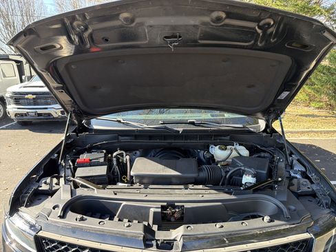 Used 2023 Cadillac Escalade ESV Sport w/ Touring Package image 34