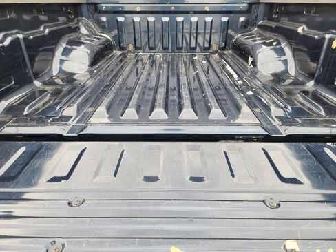 Used 2019 Nissan Frontier SV image 33