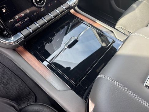 New 2026 GMC Yukon XL Denali image 23