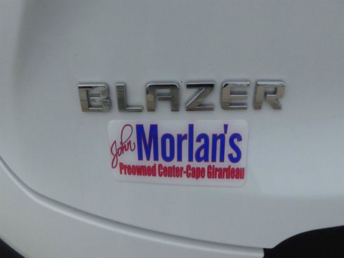 Used 2025 Chevrolet Blazer LT FWD image 10