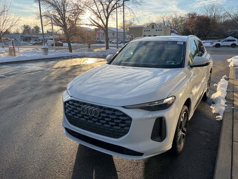 Used 2025 Audi Q5 Premium Plus image 26