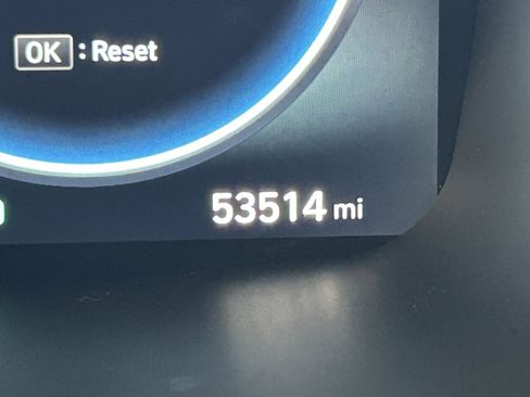 Used 2021 Hyundai Santa Fe Limited image 31