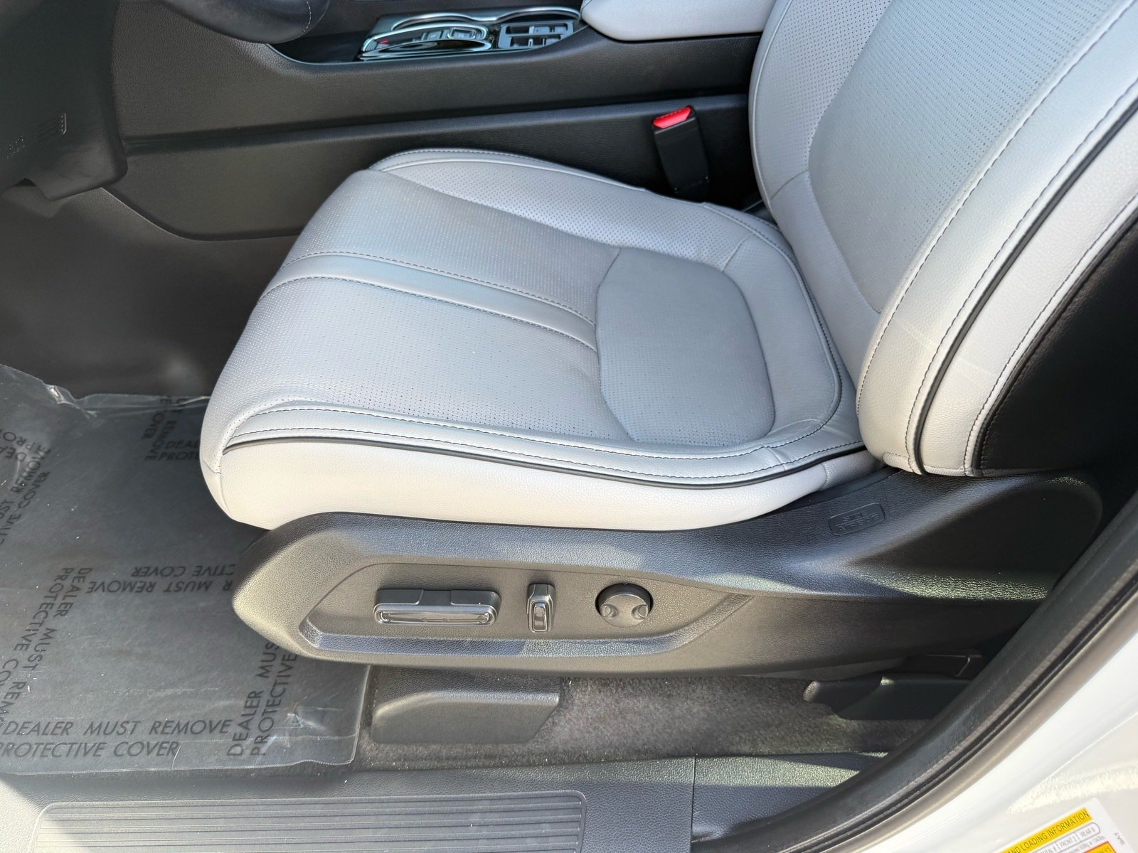 Used 2024 Honda Pilot Elite image 15