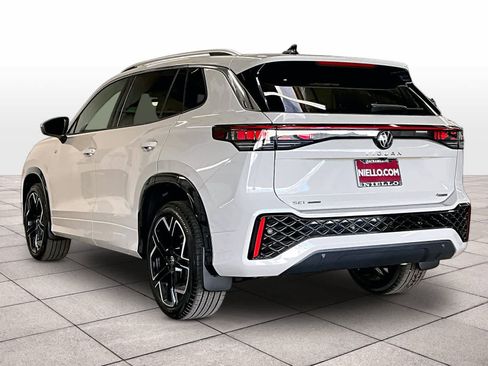 New 2026 Volkswagen Tiguan SEL R-Line AWD/4WD image 3