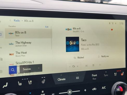 Certified 2025 Lexus RX 350h w/ Convenience Package image 23