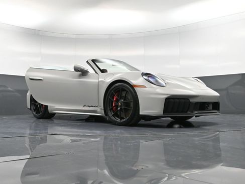 New 2026 Porsche 911 Carrera GTS RWD image 39