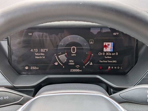 Used 2025 GMC Acadia Elevation image 33