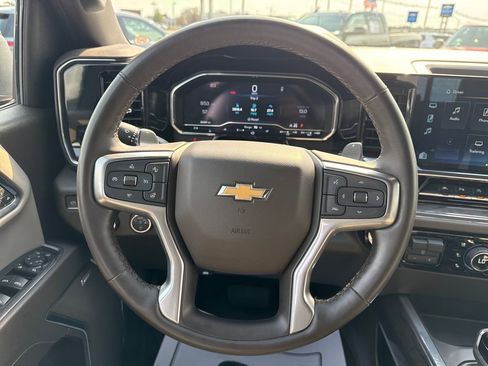 Used 2024 Chevrolet Silverado 1500 LTZ image 18